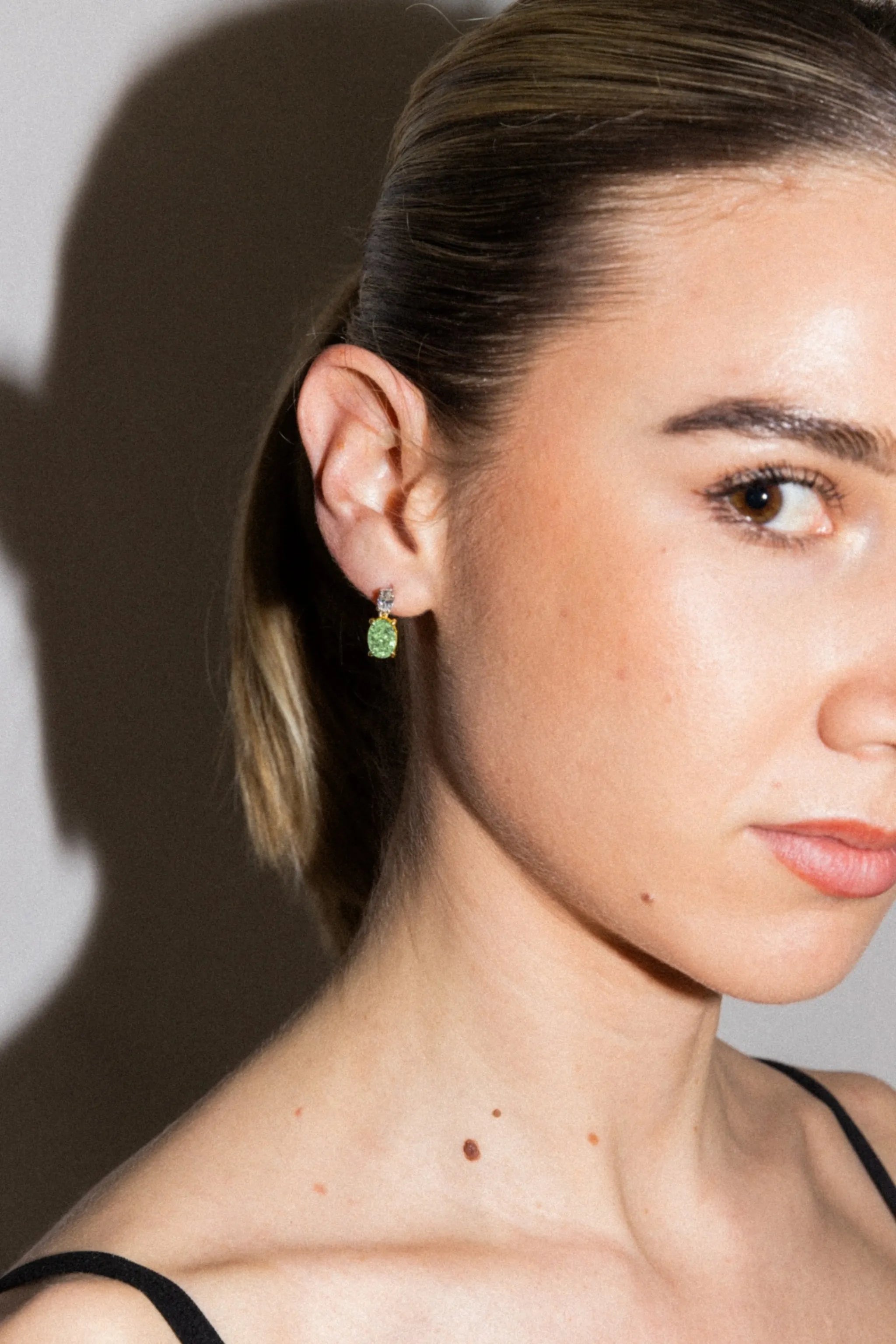Aura Drop Earrings Green Diamond