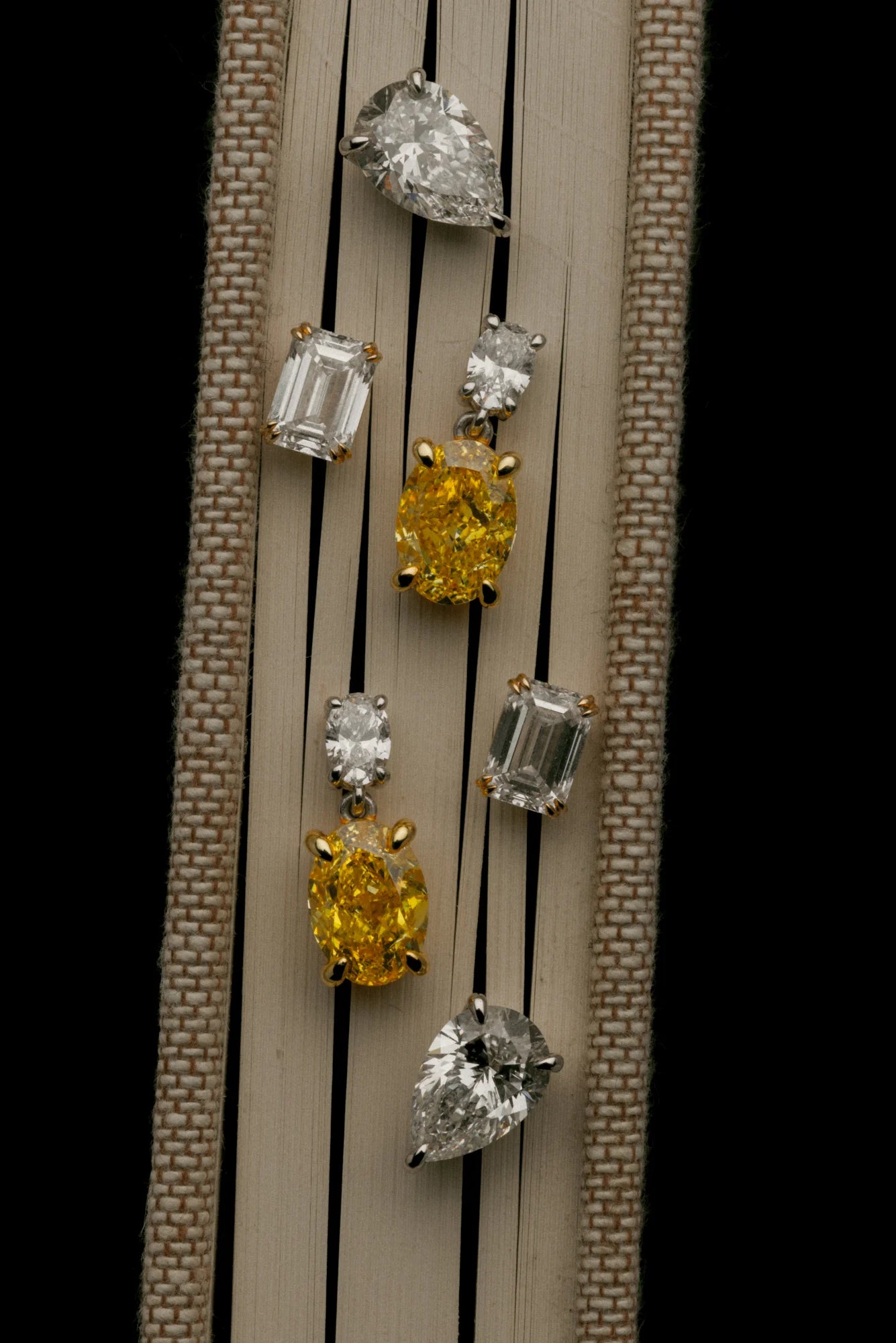 Signature Studs Earrings - Double Prong