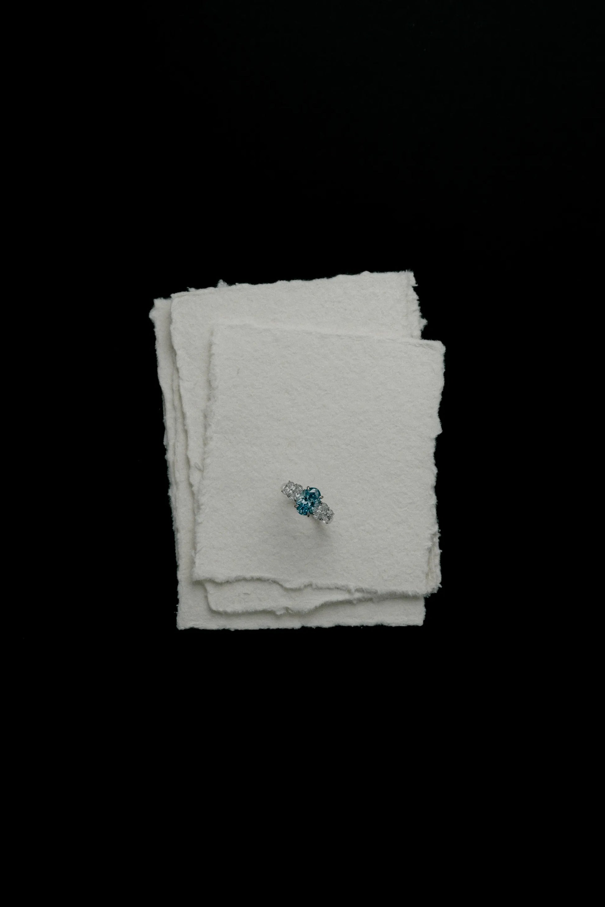 Aura Five Stone Ring Blue Diamond