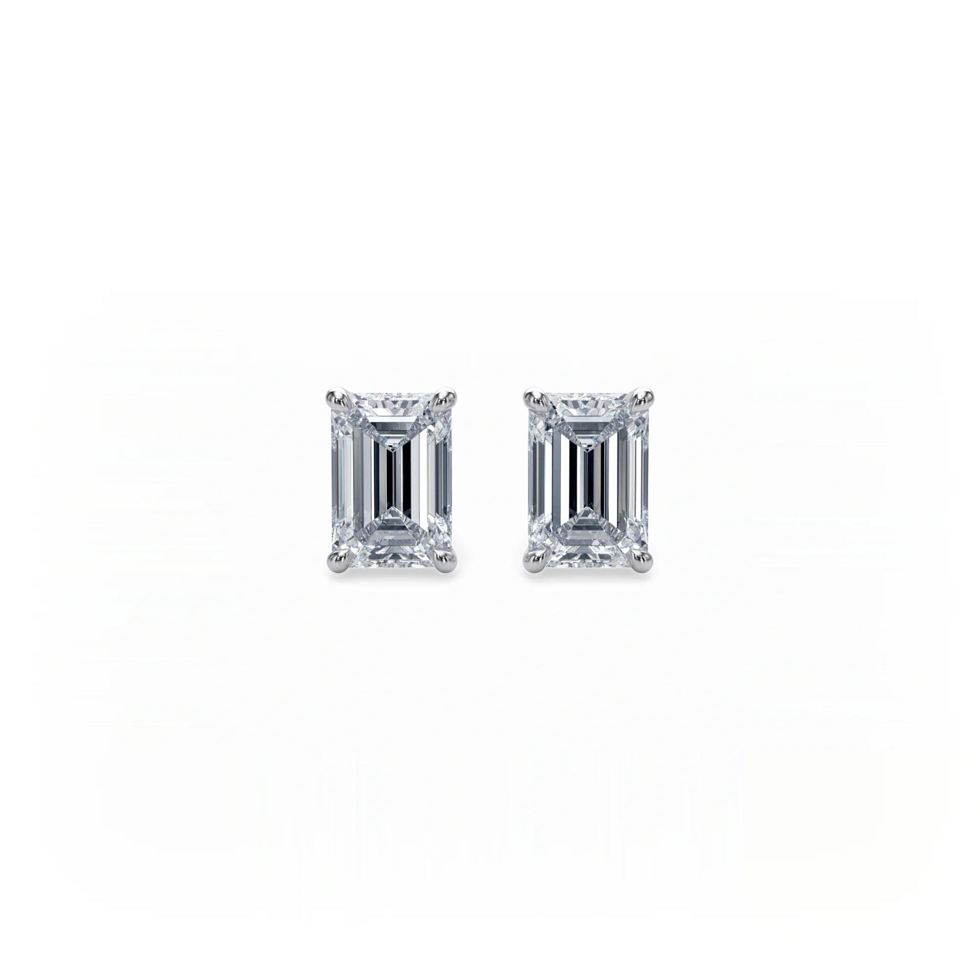 Signature Stud Earrings - Single Prong